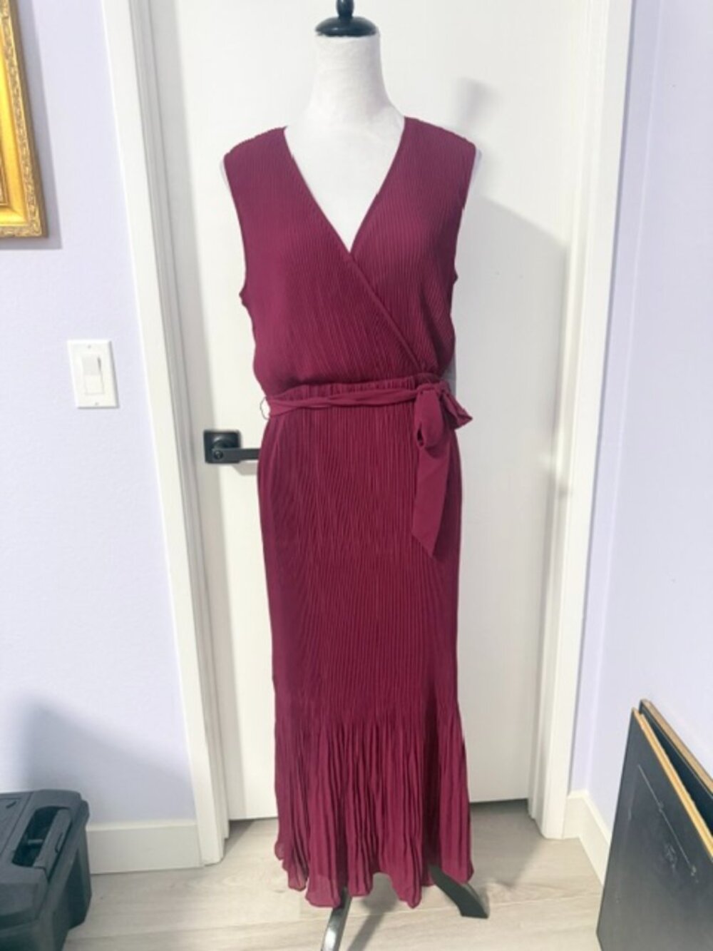 London Time pleated midi dress